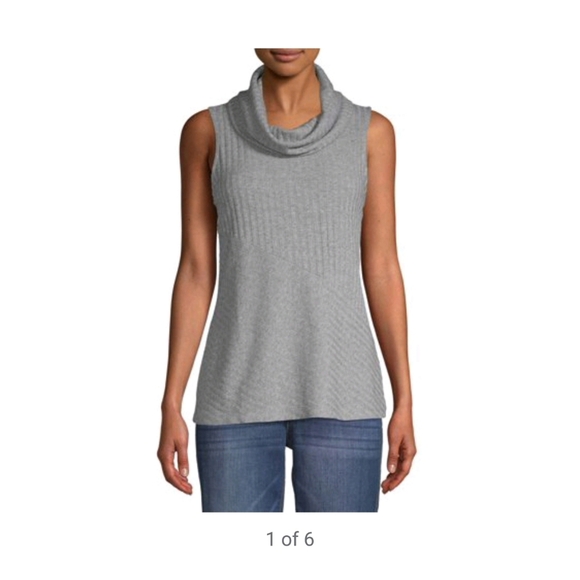 Time and Tru Sleeveless Relaxed Fit Turtleneck - Picture 1 of 3